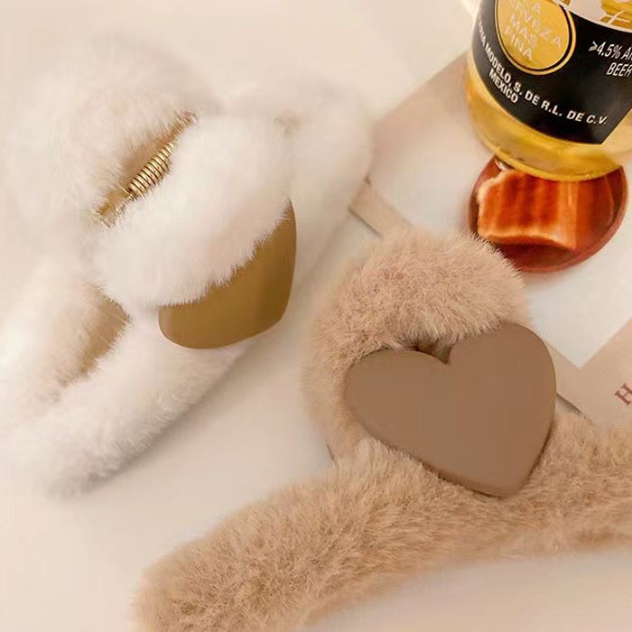 Fluffy Heart Hair Claw Clip Hair Pins, Claws & Clips Every Day And Night
