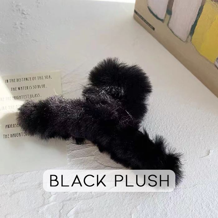 Fluffy Heart Hair Claw Clip Hair Pins, Claws & Clips Every Day And Night Black Plush 